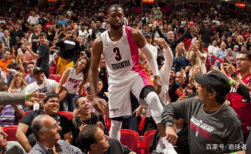 克里夫兰骑士训练开放日;今夜防线松动引欢呼;NBA总决赛在即;心理建设被强调的简单介绍 克里夫兰骑士训练开放日;今夜防线松动引欢呼;NBA总决赛在即;心理建设被强调的简单介绍