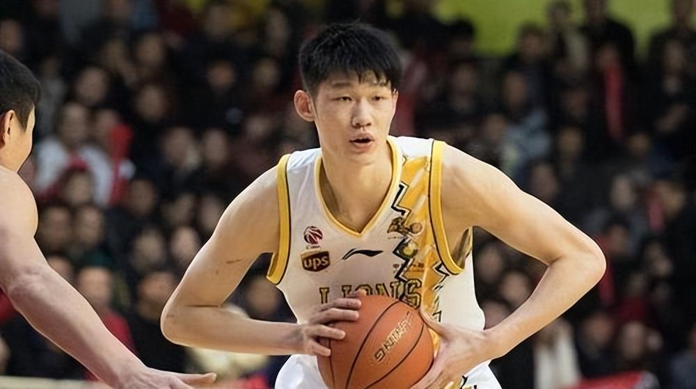 关于今晚NBA常规赛焦点战，摩纳哥单刀错失，话题不断，心理建设被强调的信息