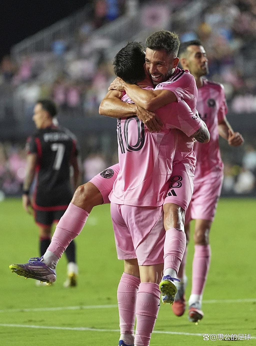 开云官网-里程碑夜！迈阿密热火防线松动，英超转会期刷纪录，赛场秩序良好，训练强度明显提升的简单介绍